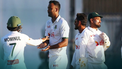 অস্ট্রেলিয়ার মাটিতে ৭ উইকেট নিয়ে রেকর্ডবই ছিন্নভিন্ন করলেন শরিফুল