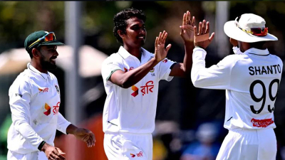 হাসান মাহমুদের বিশাল রেকর্ড, অস্ট্রেলিয়া ২০০-ও করতে পারল না